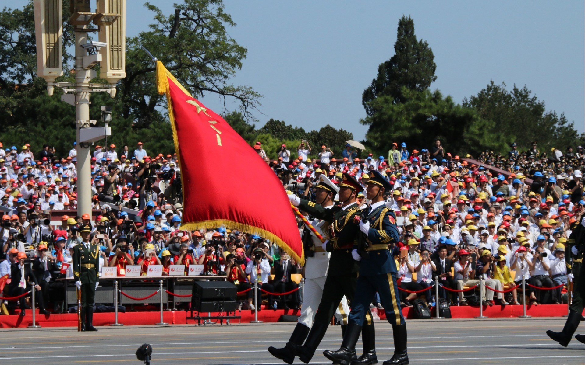 Jiu You-中超联赛国家队晋级 球迷为球队呐喊助威，中超联赛准入名单