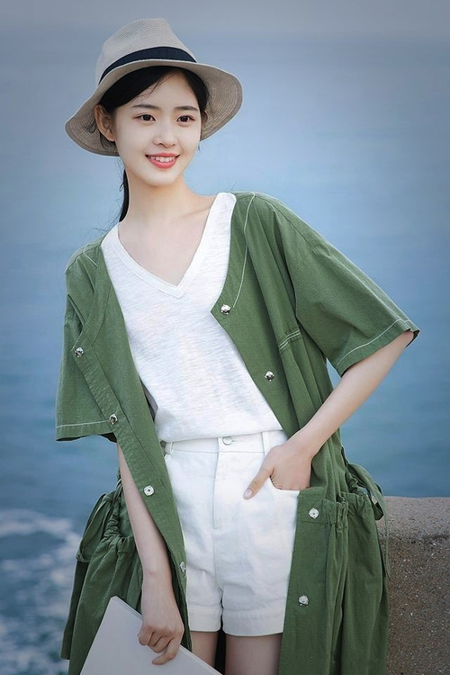 达米恩·麦肯齐:凭借冷静的判断力和精准的传球,他主宰了全黑队进攻