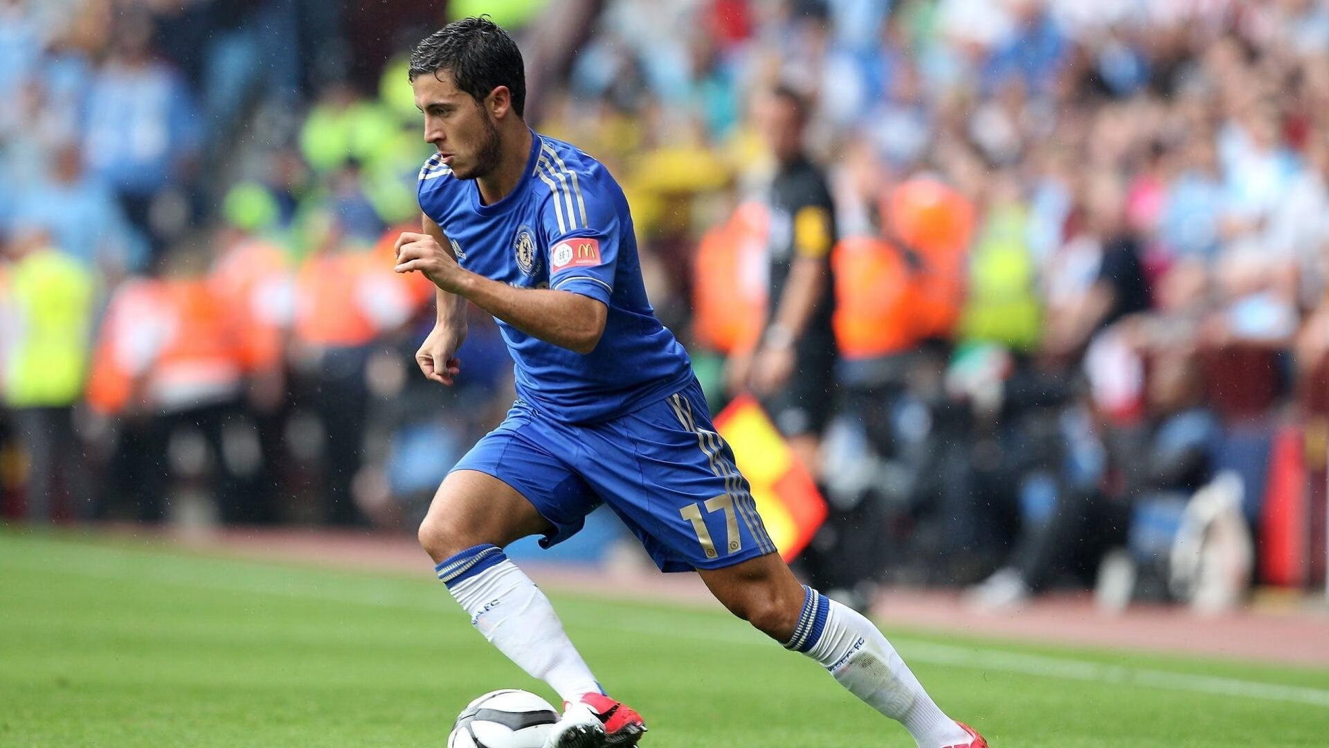 九游下载电脑版-利雅得新月欲重金引进努涅斯，利雅得新月夺冠